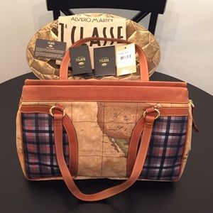 ❗️SOLD Alviero Martini 1^Classe Shoulder Bag